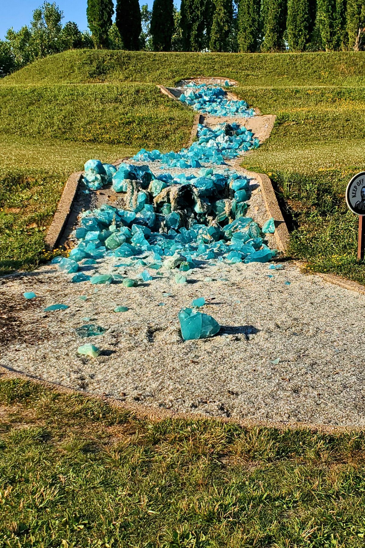 River of teal glass at Mt. Vernon Ariel Foundation Park
