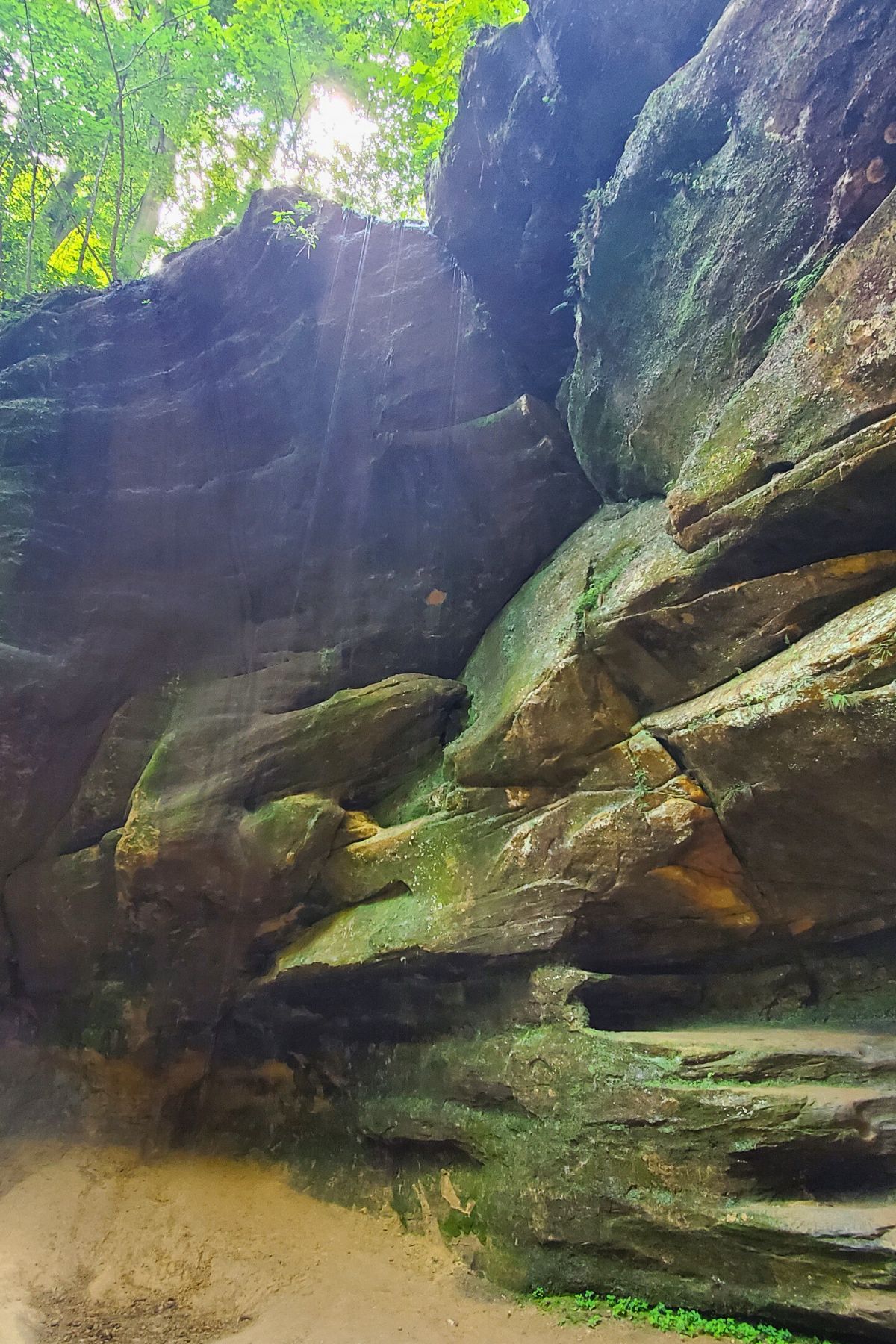 Big Lyons waterfall at Mohician 