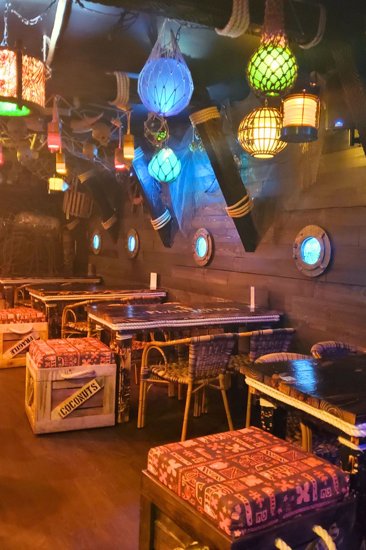 Tiki Underground bar in Cuyahoga Falls, Ohio that looks like the inside of a pirate boat